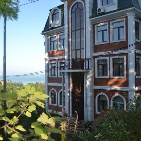 Sunny Hotel Batumi Makhinjauri Bagian luar foto