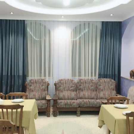Sunny Hotel Batumi Makhinjauri Bagian luar foto