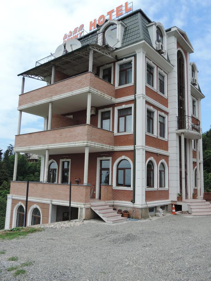 Sunny Hotel Batumi Makhinjauri Bagian luar foto