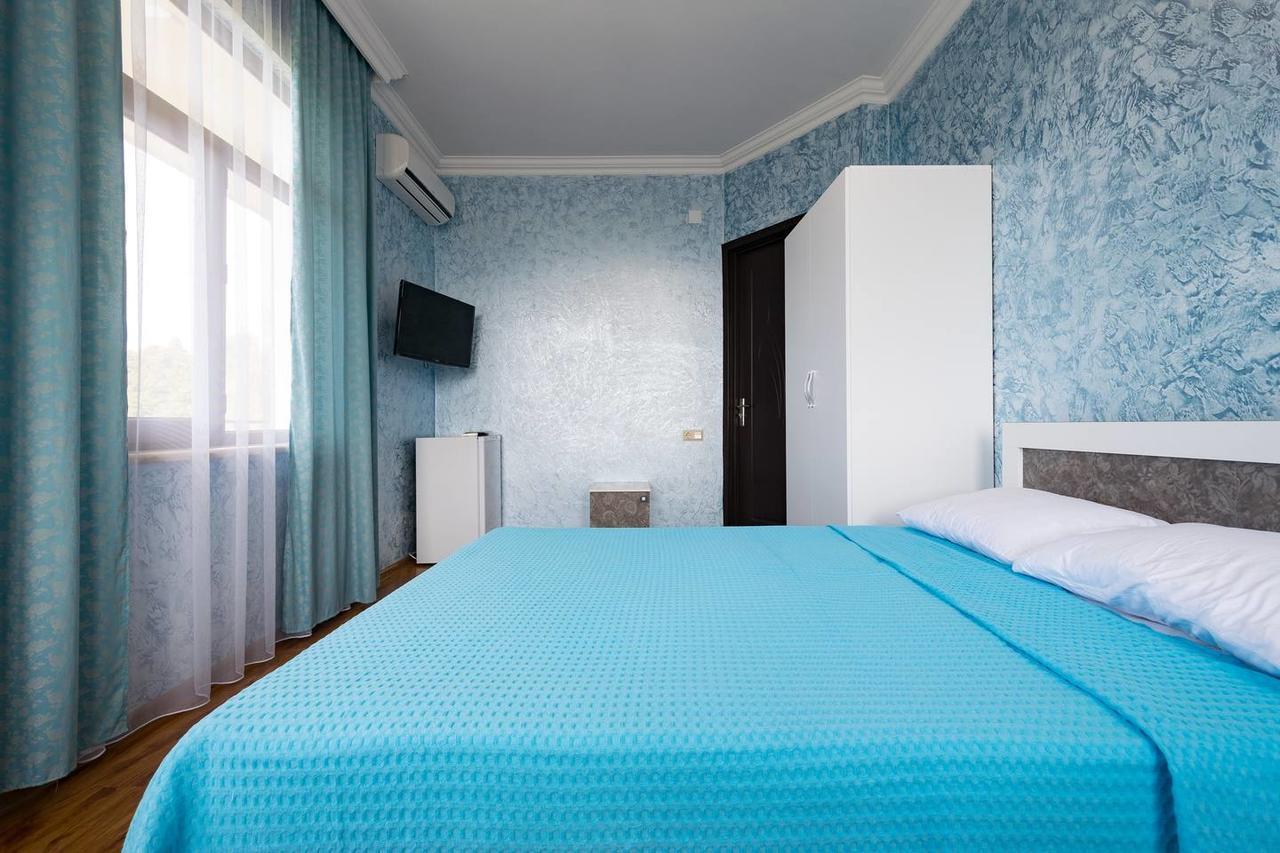 Sunny Hotel Batumi Makhinjauri Bagian luar foto