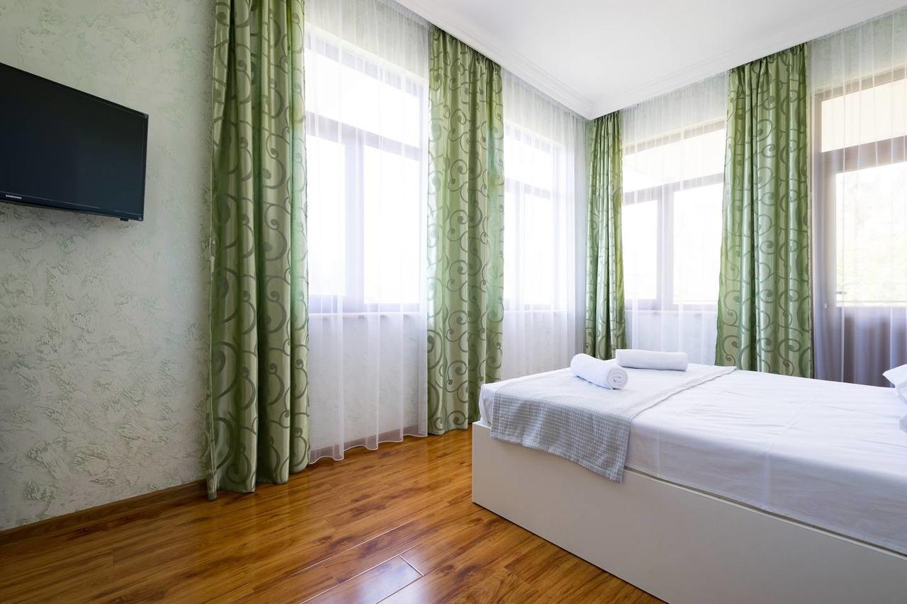 Sunny Hotel Batumi Makhinjauri Ruang foto